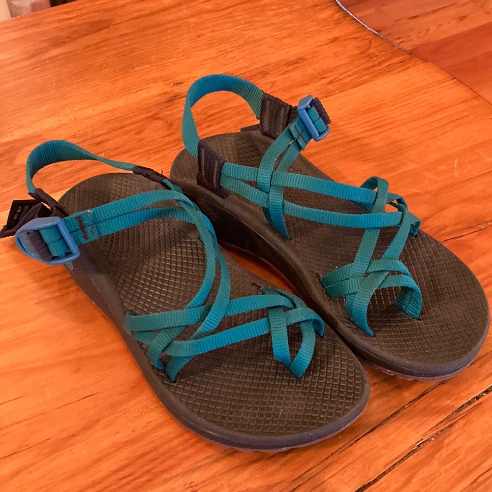 Chaco greenish teal size 8 worn once EEEUC